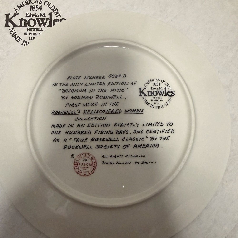 Norman Rockwell Limited Edition Collectors Plate DREAMING IN THE ATTIC COA + Box - Picture 4 of 4